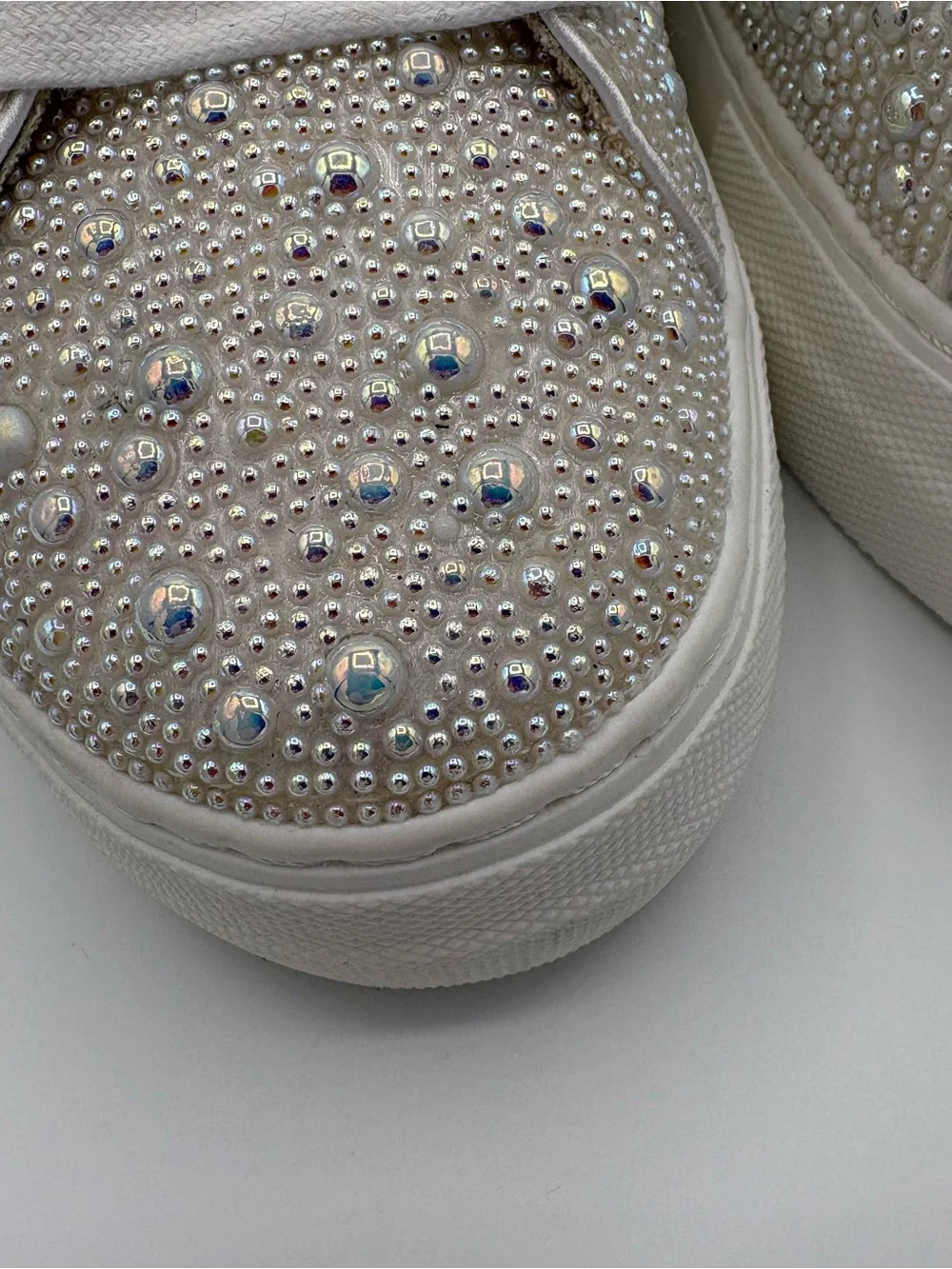 Betsey Johnson Sidny Pearl Rhinestone Platform Sneakers Bridal Women Size 7